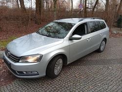 Grau Gebraucht 2012 VW Passat Comfortline Kombi | 7.000 € (Guter Preis)