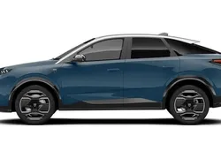 Blau Neu 2025 Peugeot 3008 Allure SUV | 40.995 € (Etwas zu teuer)