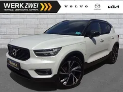 Crystal white / metallic Gebraucht 2022 Volvo XC40 R-Design SUV | 34.900 € (Guter Preis)