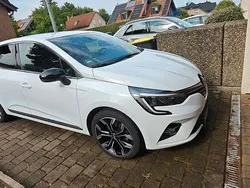 Weiß Gebraucht 2022 Renault Clio V Techno Limousine | 16.900 € (Fairer Preis)