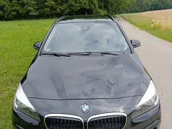 Schwarz Gebraucht 2015 BMW 218 Gran Tourer Sport Line Van / Kleinbus | 13.900 € (Fairer Preis)