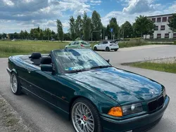 Grün Gebraucht 1994 BMW 325 Cabriolet Sport Line Cabrio | 12.000 €
