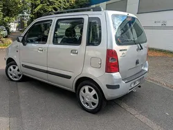 Silber Gebraucht 2005 Suzuki Wagon R Kleinwagen | 900 €