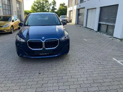 Blau Gebraucht 2022 BMW 218 Active Tourer Van / Kleinbus | 25.300 € (Guter Preis)