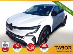 Weiß Gebraucht 2022 Renault Megane E-Tech Evolution Limousine | 23.588 € (Guter Preis)