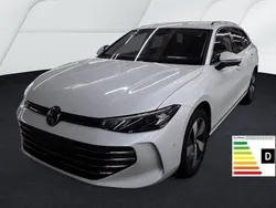 Oryxweiß perlmutteffekt (metallic) Gebraucht 2024 VW Passat Business Kombi | 32.940 € (Etwas zu teuer)