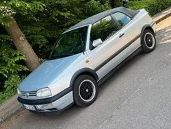 Silber Gebraucht 1994 VW Golf Cabriolet Cabrio | 4.000 €