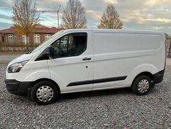 Weiß Gebraucht 2015 Ford Transit Custom Van / Kleinbus | 8.600 € (Superpreis)
