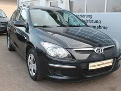 Schwarz Gebraucht 2010 Hyundai i30 Comfort Kombi | 5.459 € (Teuer)