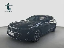Schwarz Gebraucht 2024 BMW 520 M Sport Kombi | 53.670 € (Superpreis)