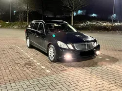 Schwarz Gebraucht 2010 Mercedes 220 Elegance Kombi | 9.299 €
