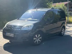 Schwarz Gebraucht 2009 Citroën Berlingo Van / Kleinbus | 4.799 € (Fairer Preis)
