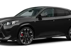 Schwarz Gebraucht 2024 BMW X2 Luxury Line SUV | 57.552 €