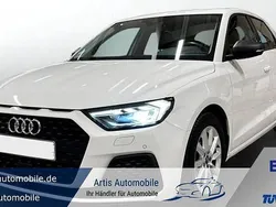 Weiß Gebraucht 2022 Audi A1 Sportback Ambiente Kleinwagen | 23.900 € (Guter Preis)