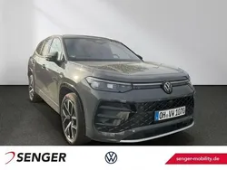 Grau Gebraucht 2025 VW Tayron R-line SUV | 58.490 € (Superpreis)