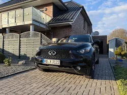 Schwarz Gebraucht 2018 Infiniti QX70 Premium SUV | 24.900 € (Etwas zu teuer)