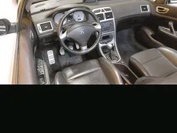 Schwarz Gebraucht 2001 Peugeot 307 Cabrio | 2.100 €
