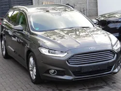 Grau Gebraucht 2016 Ford Mondeo Titanium Limousine | 8.950 € (Fairer Preis)
