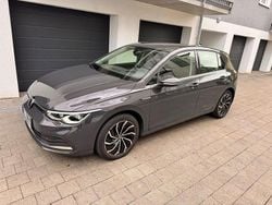Grau Gebraucht 2020 VW Golf VII Style Limousine | 22.990 € (Etwas zu teuer)