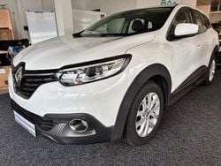 Weiß Gebraucht 2016 Renault Kadjar Experience SUV | 9.499 € (Guter Preis)