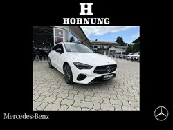 Weiß Gebraucht 2025 Mercedes CLA200 Shooting Brake Night Kombi | 38.400 € (Etwas zu teuer)