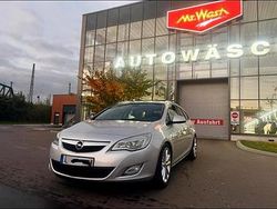 Silber Gebraucht 2011 Opel Astra OPC Kombi | 5.900 € (Teuer)
