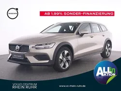 Silber bright dusk / metallic Gebraucht 2023 Volvo V60 CC Plus Kombi | 36.850 € (Guter Preis)