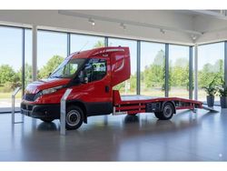 Rot Gebraucht 2024 Iveco Daily Van | 57.500 €