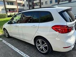 Weiß Gebraucht 2019 BMW 218 Gran Tourer Van / Kleinbus | 19.990 € (Fairer Preis)