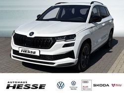 Moonweiß met. Gebraucht 2024 Skoda Karoq SportLine SUV | 33.890 € (Etwas zu teuer)