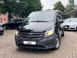 Schwarz Gebraucht 2016 Mercedes Vito Van / Kleinbus | 14.900 €