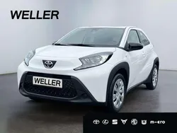 Weiss Neu 2025 Toyota Aygo Business Edition Kleinwagen | 19.490 €