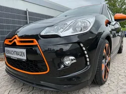 Schwarz Gebraucht 2011 Citroën DS3 Limousine | 13.999 €
