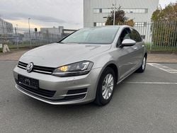 Silber Gebraucht 2016 VW Golf VII Trendline Limousine | 8.980 € (Fairer Preis)