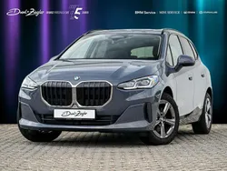 Sparkling kupfergrau metallic Gebraucht 2025 BMW 220 Active Tourer Luxury Line Van / Kleinbus | 33.980 € (Fairer Preis)