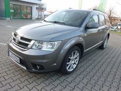 Grau Gebraucht 2011 Fiat Freemont Urban SUV | 4.985 € (Fairer Preis)