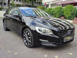 Onyx black (metallic) Gebraucht 2018 Volvo V60 Linje Svart Kombi | 18.950 € (Fairer Preis)