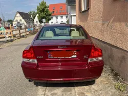 Rot Gebraucht 2009 Volvo S60 Limousine | 6.499 €