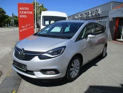 Silber Gebraucht 2018 Opel Zafira Innovation Van / Kleinbus | 12.650 € (Fairer Preis)