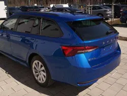 Raceblau metallic Neu 2024 Skoda Octavia Selection Kombi | 32.890 € (Guter Preis)