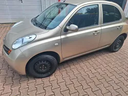 Gold Gebraucht 2004 Nissan Micra Kleinwagen | 880 € (Fairer Preis)