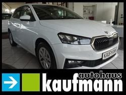 Weiß Gebraucht 2023 Skoda Fabia Style Limousine | 17.790 € (Guter Preis)