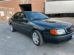 Grün Gebraucht 1993 Audi 100 Limousine | 10.500 €