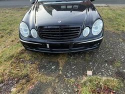Schwarz Gebraucht 2006 Mercedes E280 Limousine | 2.500 € (Superpreis)
