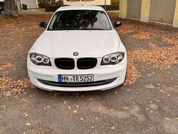 Weiß Gebraucht 2009 BMW 120 Coupé Coupé | 3.150 € (Superpreis)