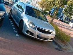 Silber Gebraucht 2008 Opel Signum Kombi | 2.500 €