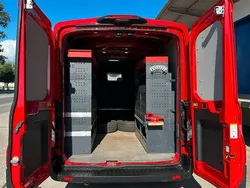 Rot Gebraucht 2020 Ford Transit Trend Van / Kleinbus | 21.600 € (Superpreis)