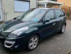 Schwarz Gebraucht 2010 Renault Mégane III Van / Kleinbus | 4.200 €