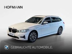 Alpinweiß uni Gebraucht 2022 BMW 318 Sport Line Kombi | 26.551 € (Guter Preis)