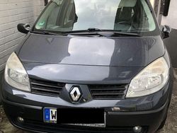 Gebraucht 2006 Renault Scénic II Authentique Van / Kleinbus | 2.400 € (Fairer Preis)